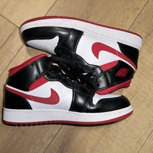 Nike Air Jordan 1 Mid